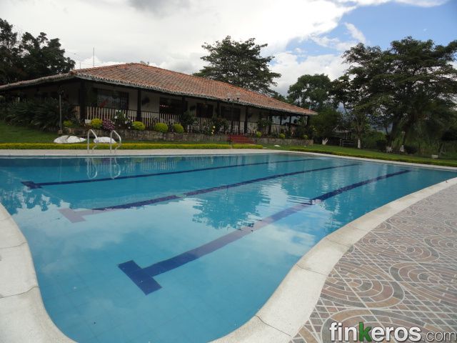 venta Excelente Finca De Recreo con pscina y lagos  chinauta  - Finca en Fusagasugá (Chinauta), Cundinamarca